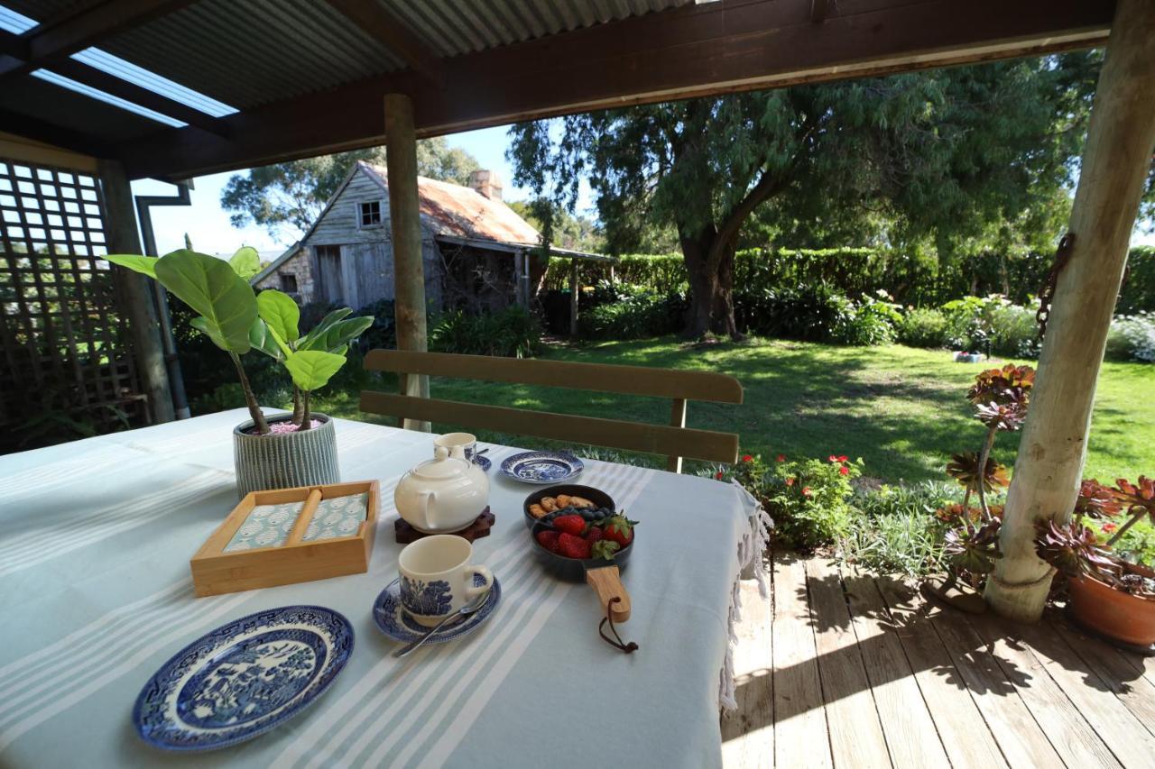 Cherry Plum Cottages Port Fairy Exterior foto