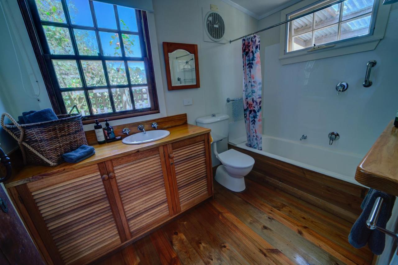 Cherry Plum Cottages Port Fairy Exterior foto